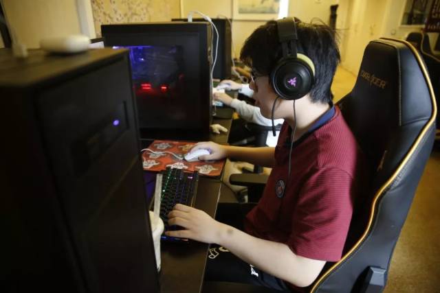 Vitality 自信地晋级 IEM Rio 2024 季后赛，在击败 The MongolZ 后。