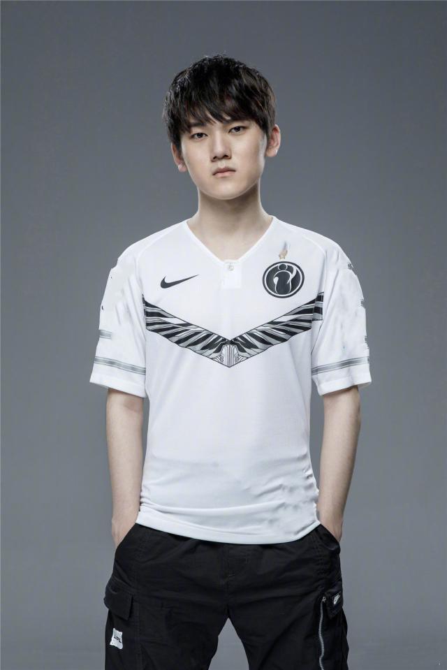 2025LPL夏季赛组内赛趣味数据一览：FPX最大落后10855经济翻盘