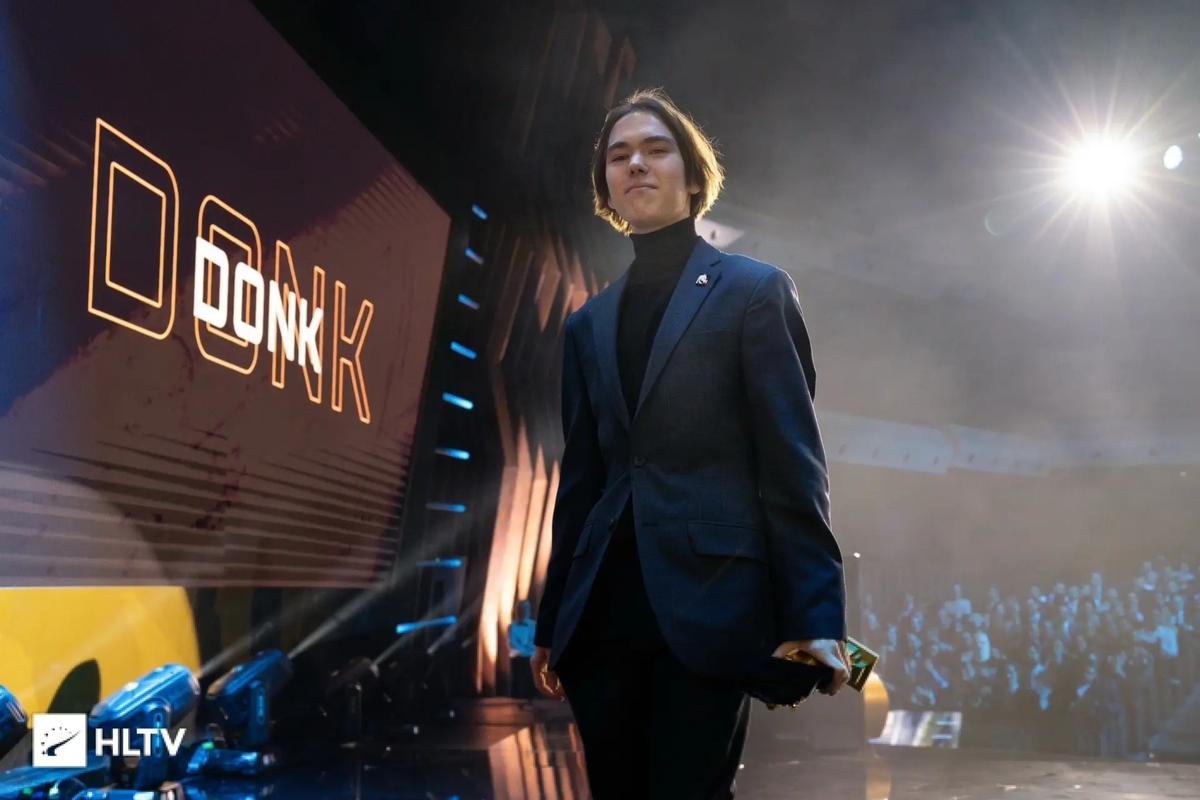 HooXi 与 Astralis 签订全职合同时表示：“不，目前没有。现在我回到了我离开的地方。”